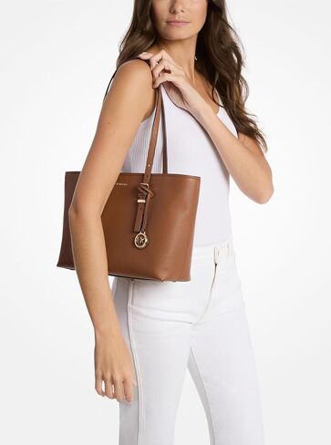 Michael Kors Quinn Medium Tote in Saudi Arabia