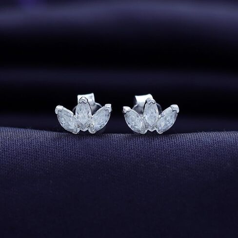 18K الذهب المطلي بالفضة الاسترليني Post Post أقراط Trinity Stud ، 0.60 قيراط (CTW) Moissanite Diamond 3-Stone Stud أقراط للنساء | هدايا المجوهرات العصرية لأقراط دفعها in Saudi Arabia