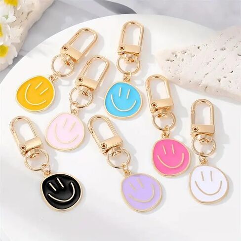 Set of 25 First Day of School Gifts for Students, Smile Expression Keychain Enamel Pendants Charms, Welcome to Your New Class Key Chain Gift from Teacher in Saudi Arabia
