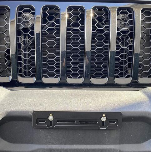 حامل صفيحة لوحة الترخيص الأمامية ، قوس محول طقم محول الصمام لخصم الكمية (جميع الطرز) خصم كمية (9.45 دولار إلى 5.60 دولار) (لكل منها 6 مسامير + 2 مصممة في المكسرات) - إكسسوارات مجموعة السيارات المتميزة (1) in Kuwait