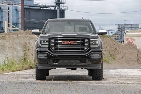 Rough Country 3.5" Vertex Lift Kit for 07-16 Chevy/GMC 1500 4WD - 19450 in Saudi Arabia