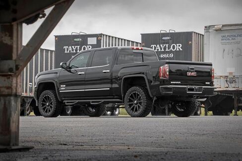 Rough Country 3.5" Vertex Lift Kit for 07-16 Chevy/GMC 1500 4WD - 19450 in Saudi Arabia