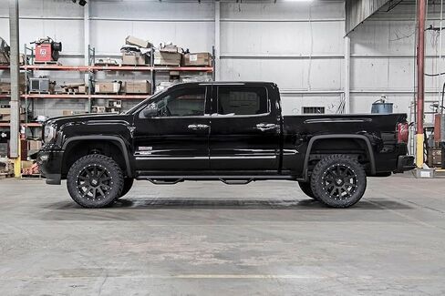 Rough Country 3.5" Vertex Lift Kit for 07-16 Chevy/GMC 1500 4WD - 19450 in Saudi Arabia