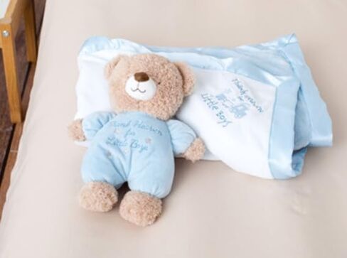 Little Me 2-ply Baby مع مرحبًا بك في العالم التطريز والراتين ، (White ، 30 in. x 40 in.) in Saudi Arabia