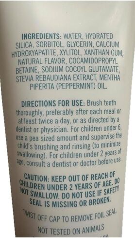 Trader Joe's Toothpaste (2 Count, Peppermint Fluoride Free Whitening Toothpaste) in Saudi Arabia