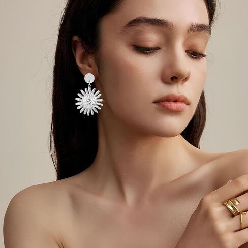 أقراط Gold Sun Dangle للمرأة in Kuwait
