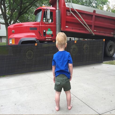 Driveway Net for Kids Safety - Lutico 36’ Wide 40" Tall Driveway Guard with High Visibility Reflective Tape Strip, Driveway Net to Stop Basketballs, Easy to Install, Enjoy The Yard, Driveway Safety in Kuwait