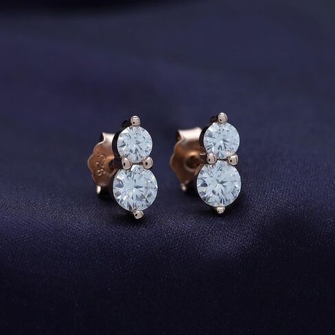 Savearth Diamonds 18K Gold Plated Silver Silver Post اثنين من الأقراط الحجرية ، 0.90 قيراط (CTW) أقراط الماس Moissanite للماس للنساء | هدايا المجوهرات العصرية لها in Kuwait