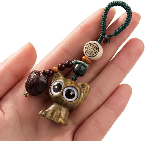 Green Sandalwood Hand-carved Lucky Cat Keychain for Women, Japanese Maneki Neko Cell Phone Charm Cute Strap Good Luck Tassel in Saudi Arabia