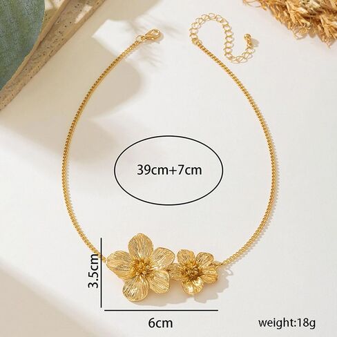 Gold Flower Necklace for Women Chunky Gold Floral Pendant Necklace Statement Flower Choker Jewelry for Women in Kuwait