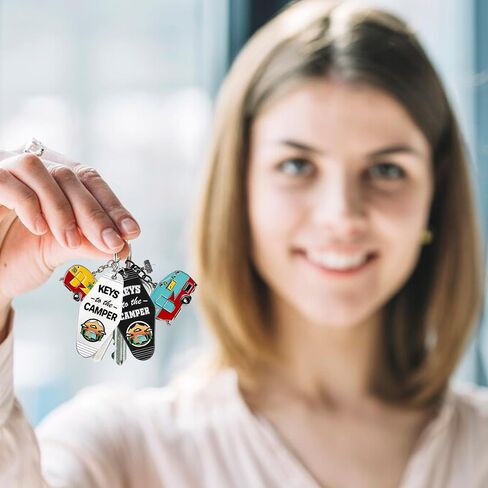 هدايا سلسلة Camper Keychain للنساء - 2 PCS Memorial RV Camping Accessories ، حاضرون عشاق المخيمات مقطورات السفر in Saudi Arabia