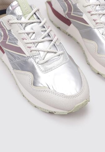 حذاء رياضة أنيقة في فيكتوريا للسيدات in Kuwait