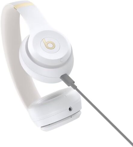 Beats Solo 4 - Wireless Bluetooth On-Ear Headphones, Apple & Android Compatible, Up to 50 Hours of Battery Life - Matte Black (Renewed) in Kuwait