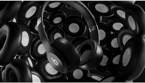Beats Solo 4 - سماعات Bluetooth اللاسلكية على الأذن ، Apple & Android متوافقة ، تصل إلى 50 ساعة من عمر البطارية - أبيض دافئ (متجدد) in Saudi Arabia