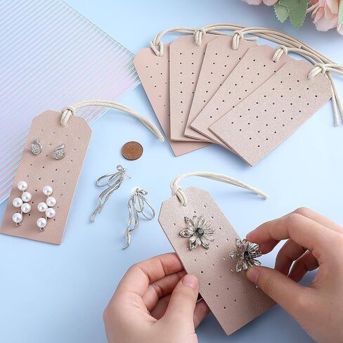 7 PCS Leather Sture Stud Encorizer ، محمولة حنطي الحلق منظم الأذواق الثقبة بطاقات عرض جلدية ذات أقراط تتجول بطاقات مجوهرات معلقة لخواتم الأذن in Kuwait