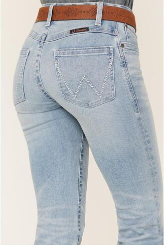 Wrangler Women's Light Wash Mid Rise Willow Diane Ultimate Riding Straight Jeans Blue in Saudi Arabia