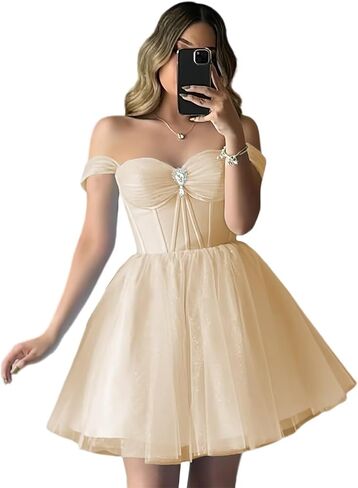 Xyaye Sparkly Tulle HomeComing Dresses قبالة الكتف فساتين حفلة موسيقية قصيرة للمراهقين منتفخ حبيبتي فستان كوكتيل خط in Kuwait