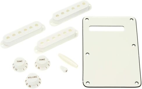 Fender Aged White Stratocaster Accessory Kit in Kuwait