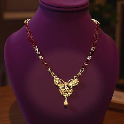 Maharashtrian Mangalsutra المطلية بالذهب الأنيق مع حبات حمراء-قلادة تقليدية للنساء in Kuwait