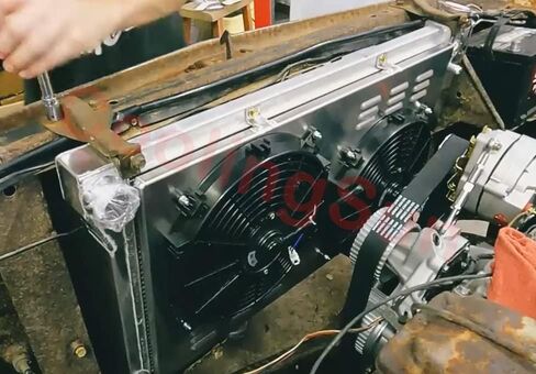 رادياتير الألومنيوم مع مجموعة ترموستات كفن كفن الكهربائية لشيف C/K/G/P Series C10 C20 K10 K20 K30 Van Blazer Pickup Suburban Truck ، GMC Jimmy 1967-1972 ، 3 صف in Kuwait