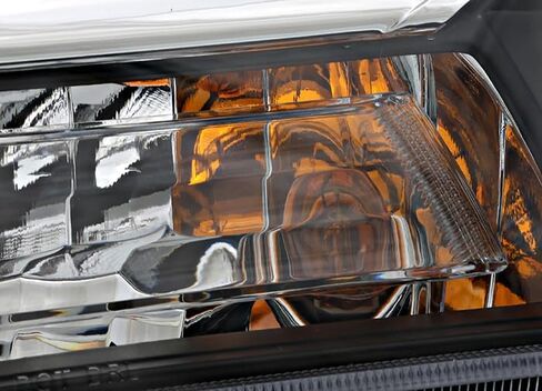 For Toyota RAV4 Headlights Lamps Set 2013 2014 2015 USA Built Halogen Driver and Passenger Side in Saudi Arabia