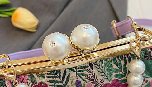 Vintage Embroidered Flower Handbag Retro Pearl Chain Crossbody Bag Clutch Kiss Lock Top Handle Shoulder Purse Wallet 2025 in Saudi Arabia