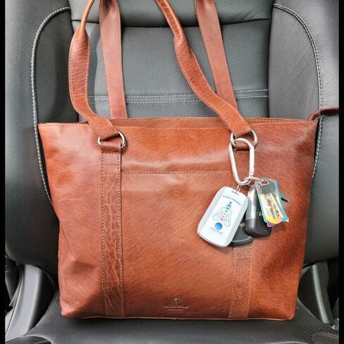 قلادة شقرا in Kuwait