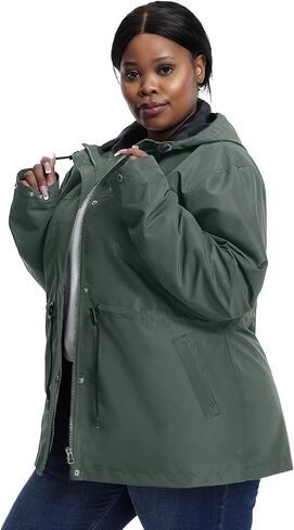 Women's Plus Size Lightweight Windproof Jacket, Water-Resistant Windbreaker Jacket with Hood for Traveling, Hiking, Daily in Saudi Arabia