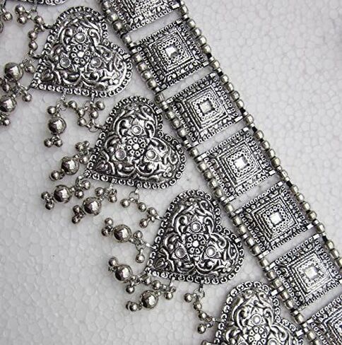 حزام المرأة المصنوع يدويًا النحاس المصنوع من النحاس النحاسي ، ميداليات منقوشة مطلي بالفضة القديمة المؤكسدة | الغجر الهبي بوهو زفاف البطن الرقص مجوهرات الجدة ملحق | مقاس واحد مع العلاقات يناسب الجميع in Kuwait