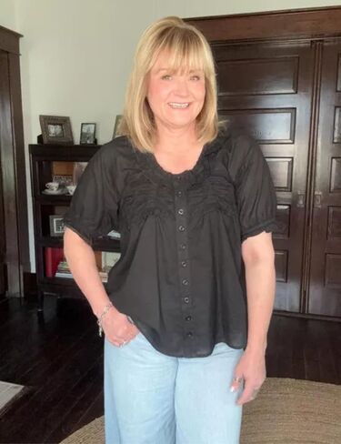 Womens 2025 Summer Trendy Ruffled Top Shapeless Billowy Tunic Swing Blouse with Puff Sleeve in Kuwait
