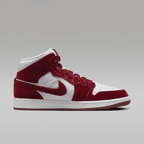 Air Jordan 1 Mid SE Women’s Shoes (FZ3334-100 ، White/Black/White/Team Red) الحجم 9 in Kuwait