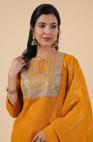 Janasya Indian Women's Kurta Kurti Set for Women Cotton Straight Dark Green Yoke Embroidery Calf Length Kurta Kurti Set in Kuwait