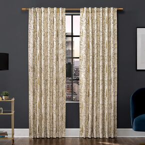 Scott Living Aubry Shimmering Floral Total Total Blackout Back Back Plane ، 52 "× 96" ، الذهب in Kuwait