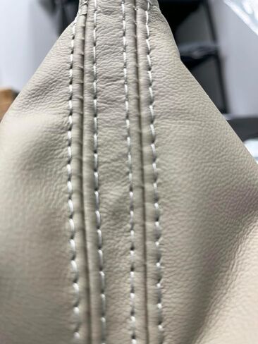 متوافق مع Subaru Impreza Wrx Sti Forester Crosstrek 2009 2009 2010 2011 2012 2013 2014 2015 2016 Ivory Tan Genuine Leather Boot Boot (Made in USA) in Saudi Arabia