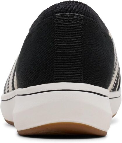 Clarks Women's Breeze Sky Mist Loafer in Saudi Arabia