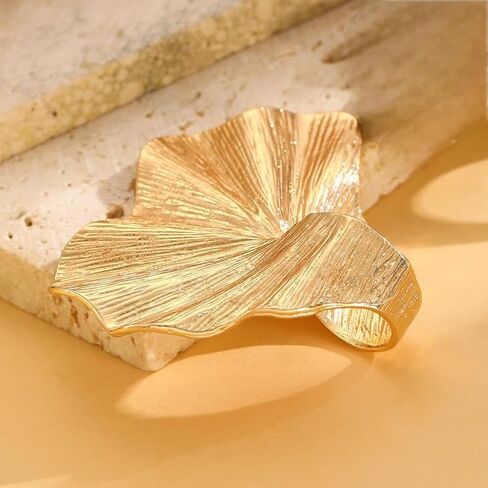Unique Chunky Gold Large Leaf Knuckle Rings Stackable for Women, Statement Silver Pleated Big Ginkgo Leaves Finger Ring Cool Party Prom Jewelry Gifts in Saudi Arabia