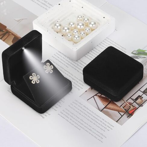 Leture Velvet Metal Enring Gift Box مع LED LED ، حافظة حامل المجوهرات الصغيرة الفاخرة لأقراط قلادة قلادة ، أقراط عرض عرض لاقتراح مشاركة الزفاف (أسود) in Saudi Arabia