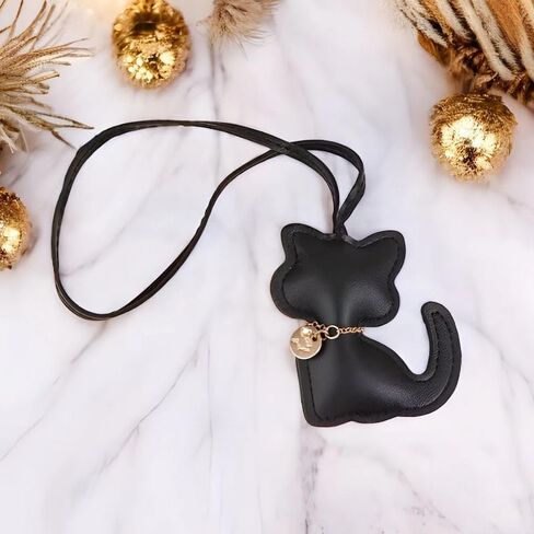 Cat Leather Bag سحر سحر لحقائب اليد حقائب تحمل حقيبة ظهر ، وملحقات حقيبة الأزياء سلاسل مفاتيح لطيفة سحر السيارة in Kuwait