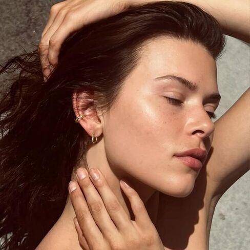 6 أزواج أقراط فضية صغيرة من الفضة للنساء ، وأقراط Huggie Huggie Hypoallergenic 14k مطلي بالذهب غير القابل للصدأ المقعدة للآذان الحساسة ، وأقراط حلزون الغضروف الصغيرة لمجوهرات متعددة 6 ملم 10 ملم 10 ملم in Kuwait