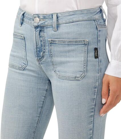 Silver Jeans Co. Women's Suki Mid Rise Curvy Fit Flare Leg Jeans in Saudi Arabia