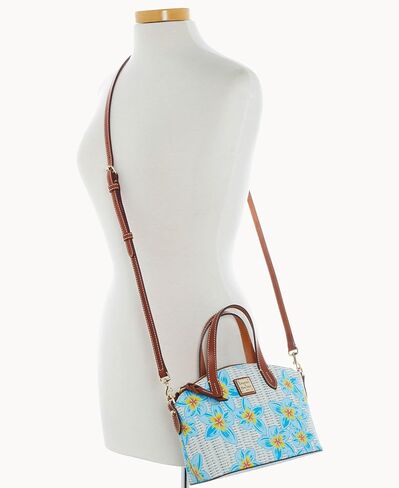 حقيبة Dooney & Bourke Ruby Crossbody ومجموعة حزمة محفظة رفرف in Saudi Arabia