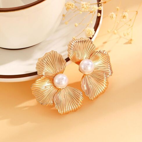 Gold Statement Big Textured Flower Pearl Earrings, Bohemian Chunky Large Petal Floral Pearls Metal Drop Stud Earring Party Ear Jewelry Gift for Women in Saudi Arabia