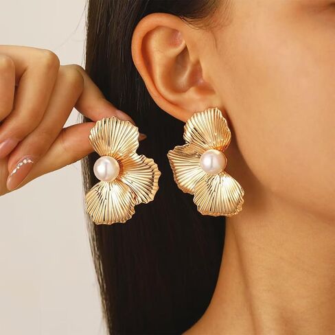 Gold Statement Big Textured Flower Pearl Earrings, Bohemian Chunky Large Petal Floral Pearls Metal Drop Stud Earring Party Ear Jewelry Gift for Women in Saudi Arabia