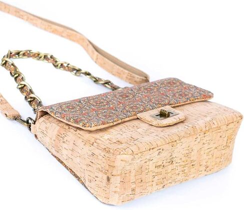 حقيبة كتف Cork Corsbody النسائية مع حزام سلسلة ، طباعة بلاط البرتغالية ، مادة الفلين الطبيعية ، 11W × 3.5D × 8H بوصة in Kuwait