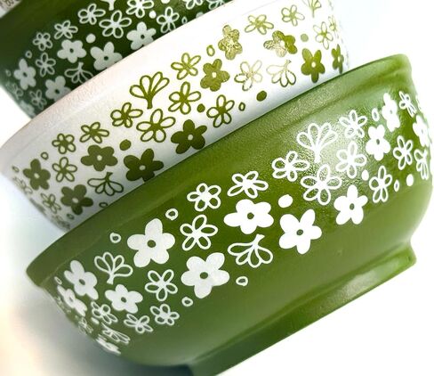 Vintage Bowl Christmas Ornament in Spring Blossom – Retro Holiday Tree Decor in Resin in Saudi Arabia