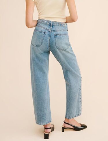 D-Sun Women's Studded Mid Rise Straight Jeans Wide Leg Casual Jeans Rivet Baggy Denim Pants in Saudi Arabia
