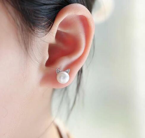 Cute Cat Stud Earrings, Hypoallergenic Small Pearl Earrings for Women Silver in Saudi Arabia