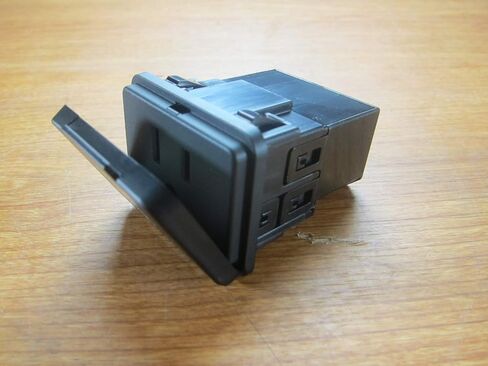 2013-2016 RAM 1500 2500 3500 4500/5500 Outlet Outlet Delnverter New Mopar OEM in Saudi Arabia