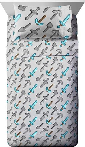 Jay Franco Disney Minnie Mouse Hearts N Love 5 Piece Full Size Bed Set - Includes Reversible Comforter & Sheet Set - Super Soft Fade Resistant Microfiber - (Official Disney Product) in Kuwait