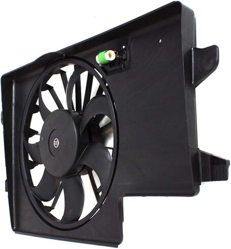 Ford Focus A/C Cryiator Fan Assembly 2009 2009 استبدال FO3115171 | 8S4Z8C607A in Saudi Arabia